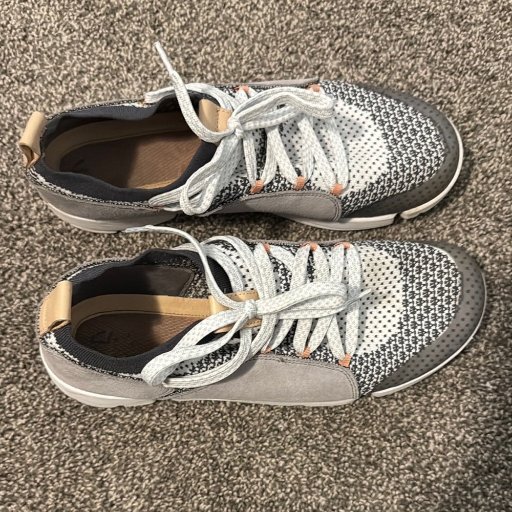 Clarks Gray and White Sneakers with Mixed Material Design